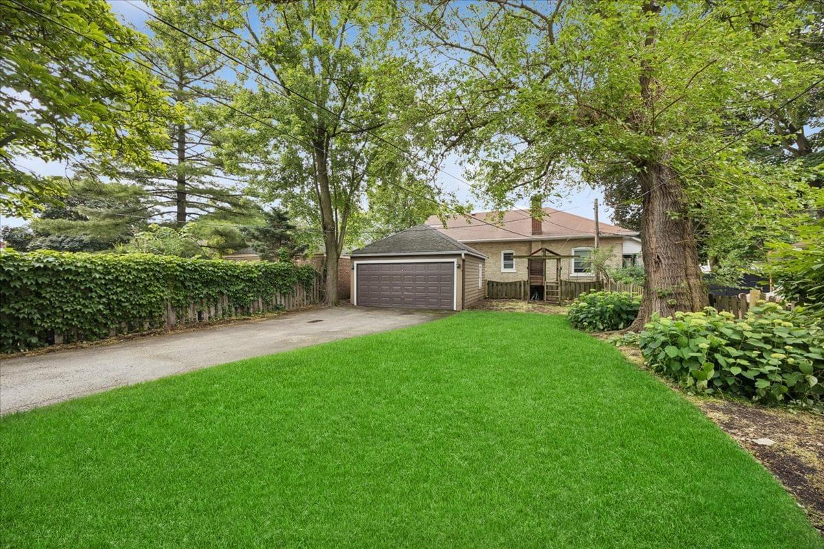 7605 Washington Boulevard, River Forest, IL 60305 — exterior view