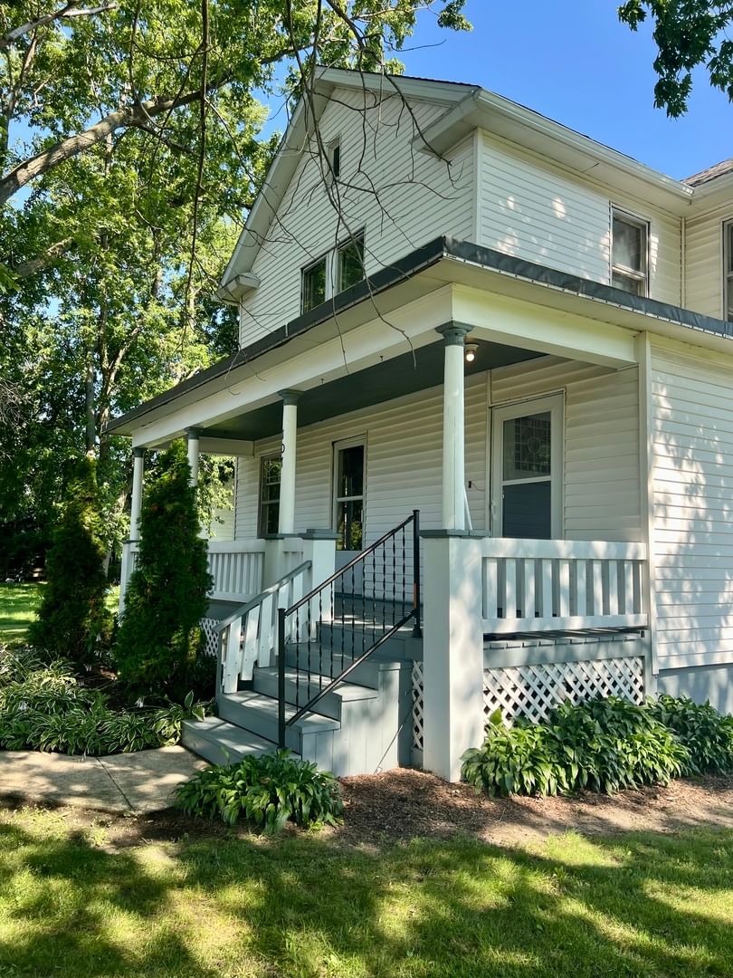 107 W Palmer Street, Thawville, IL 60968 — exterior view