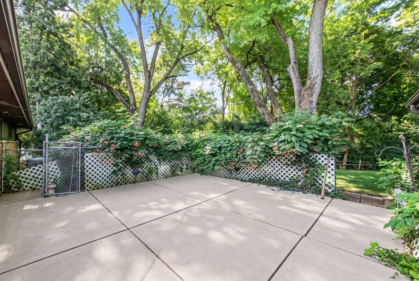 10 Hollycourt Terrace, Lake Zurich, IL 60047 — kitchen view