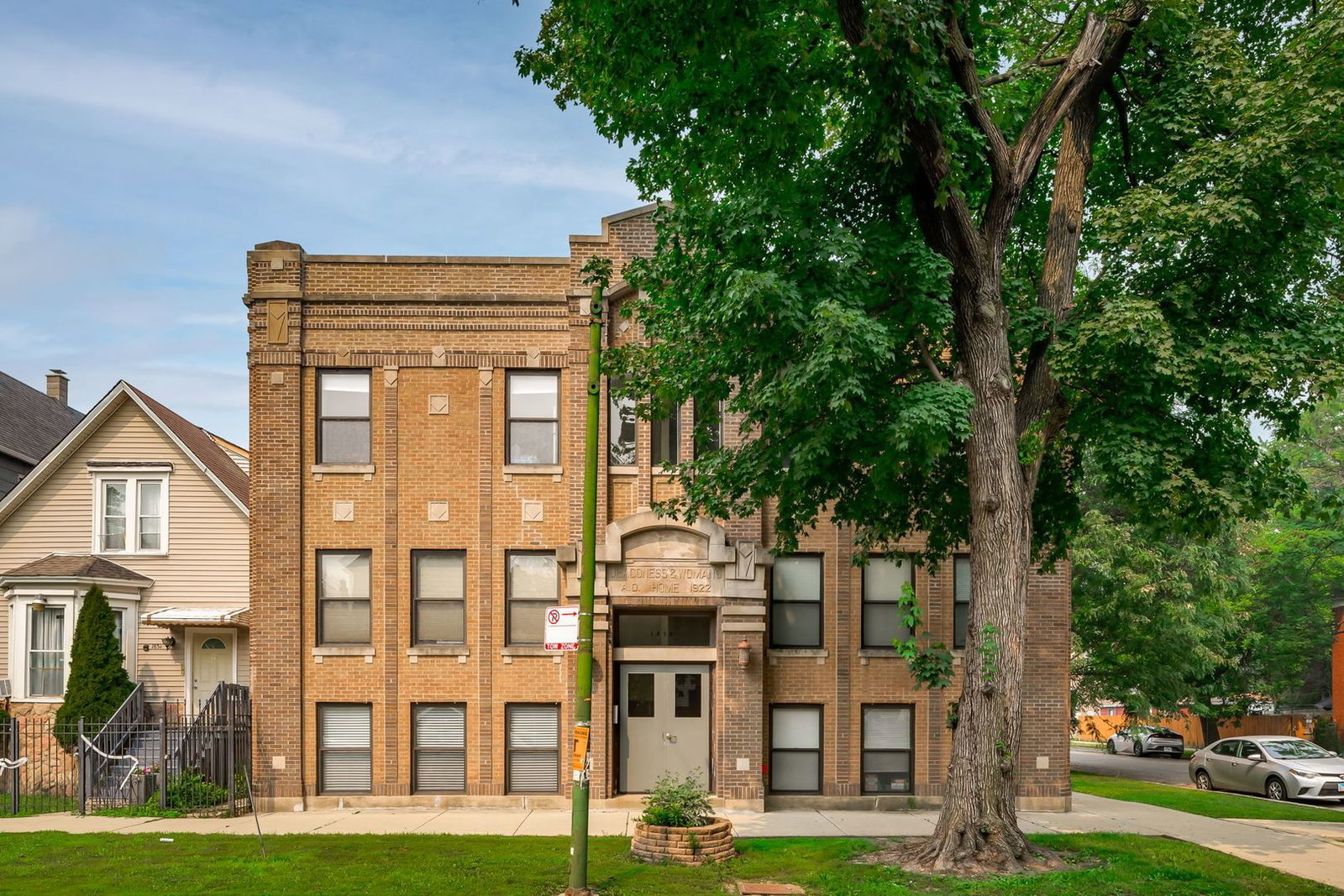 1856 N Sawyer Avenue #303, Chicago, IL 60647 — exterior view