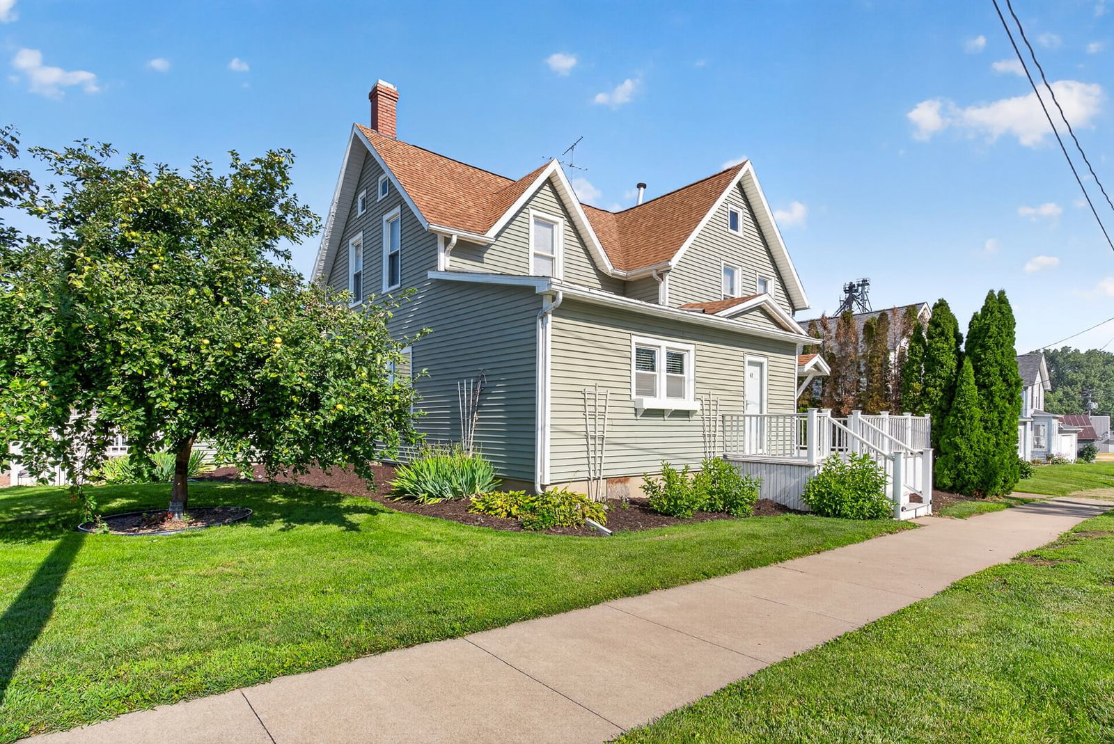 41 Mitchell Street, Preston, IA 52069 — exterior view