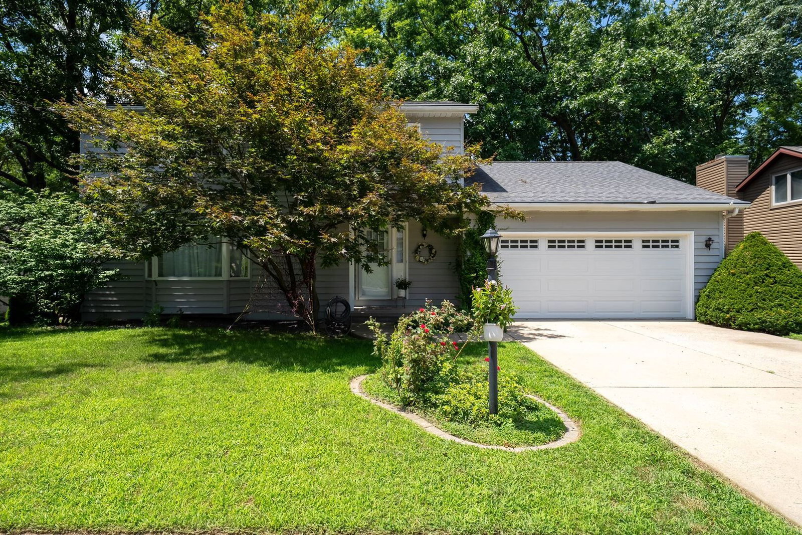 6211 N Teal Wood Circle, Peoria, IL 61615 — exterior view