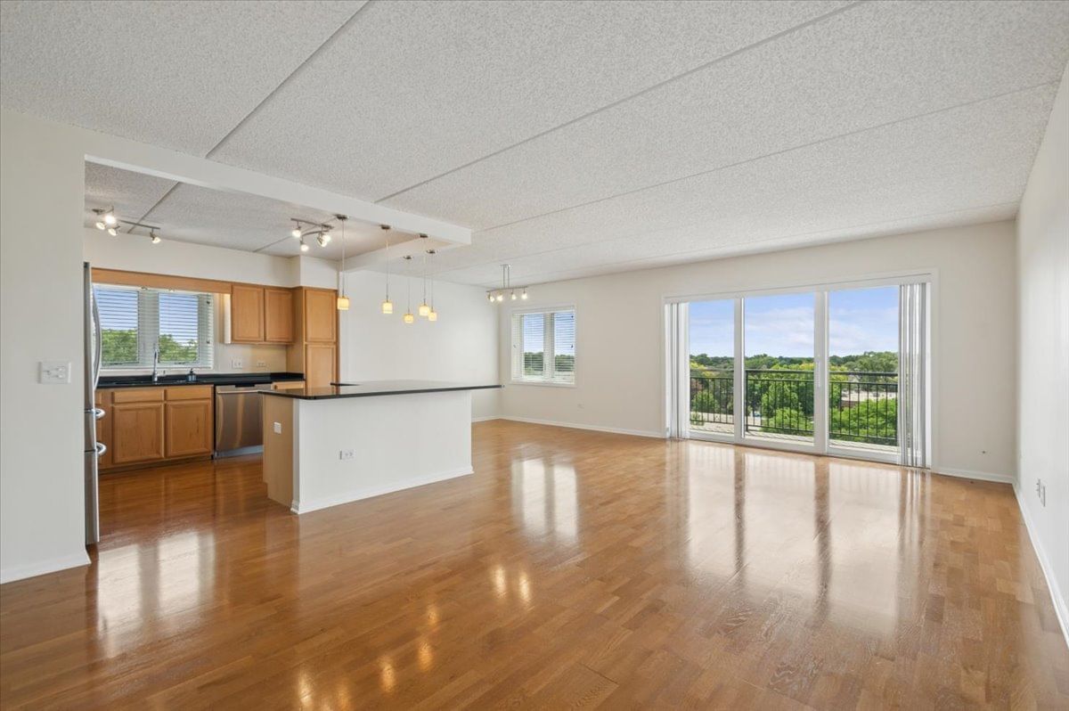 5555 N CUMBERLAND Avenue #710, Chicago, IL 60656 — exterior view