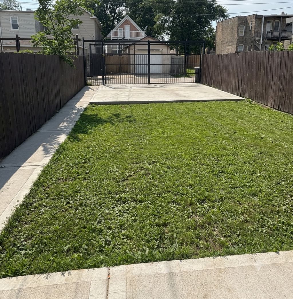 1040 N Lawndale Avenue, Chicago, IL 60651 — all view