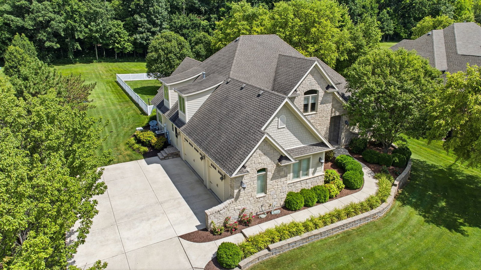 6117 Whitetail Ridge Drive, Yorkville, IL 60560 — exterior view