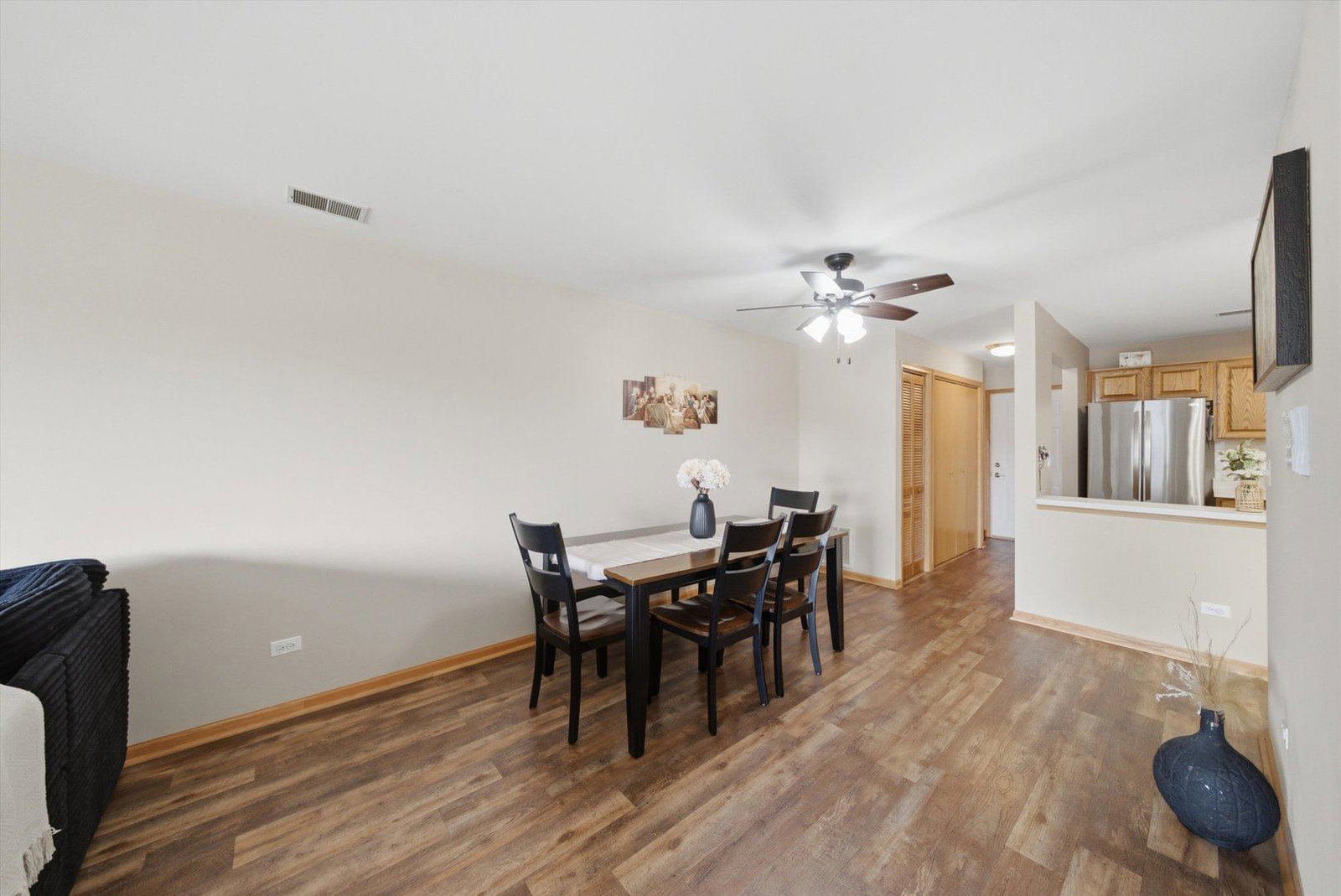4020 W 105th Street #3E, Oak Lawn, IL 60453 — kitchen view