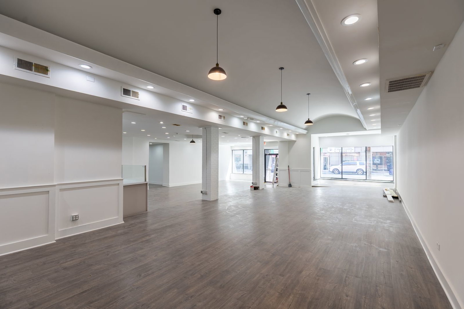 440 N State Street, Chicago, IL 60654 — exterior view