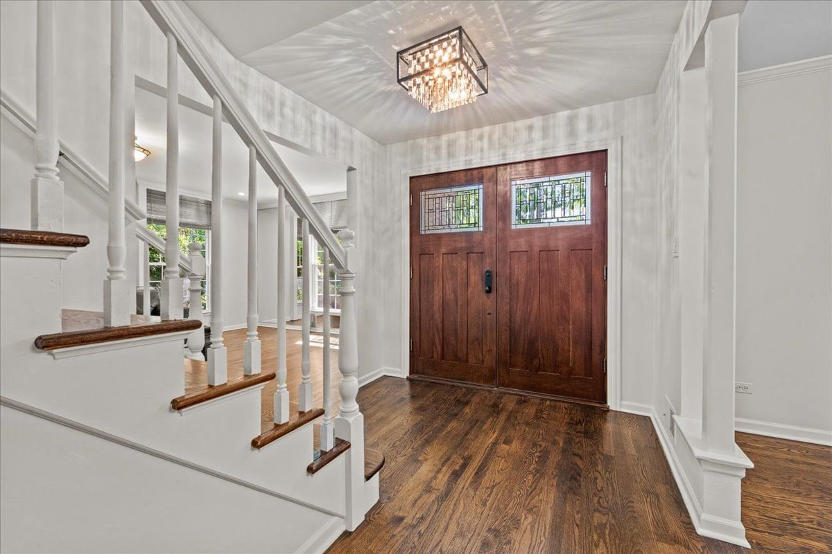 1675 Sherwood Road, Highland Park, IL 60035 — exterior view
