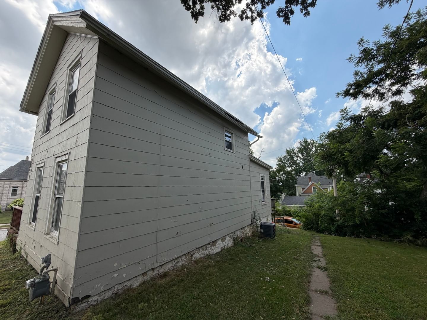 1016 Iowa Street, Davenport, IA 52803 — kitchen view