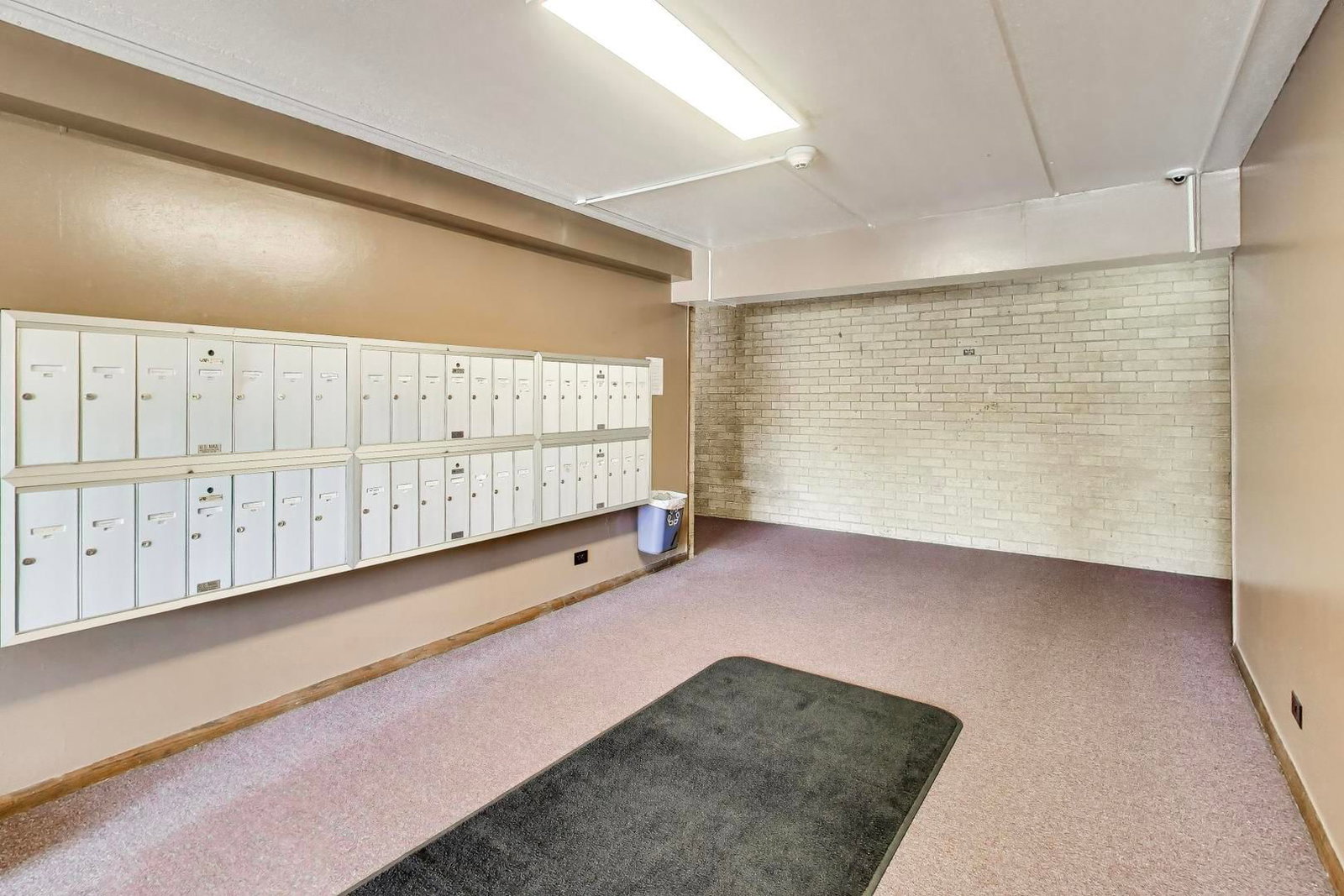 919 N Boxwood Drive #108, Mount Prospect, IL 60056 — exterior view