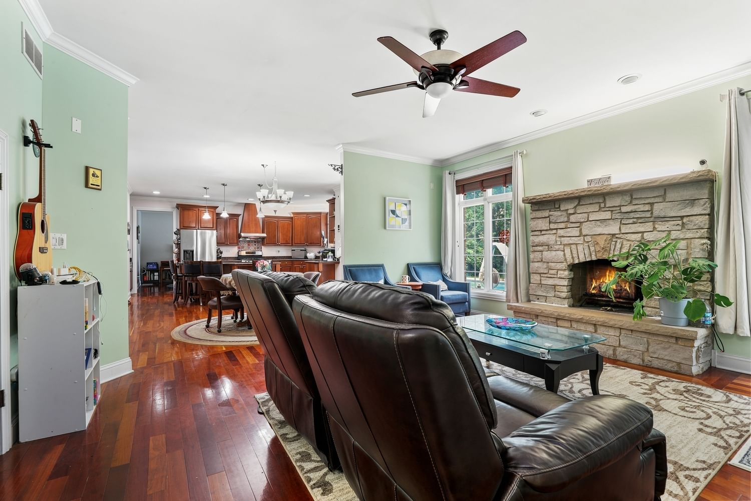 10981 Pioneer Trail, Frankfort, IL 60423 — kitchen view