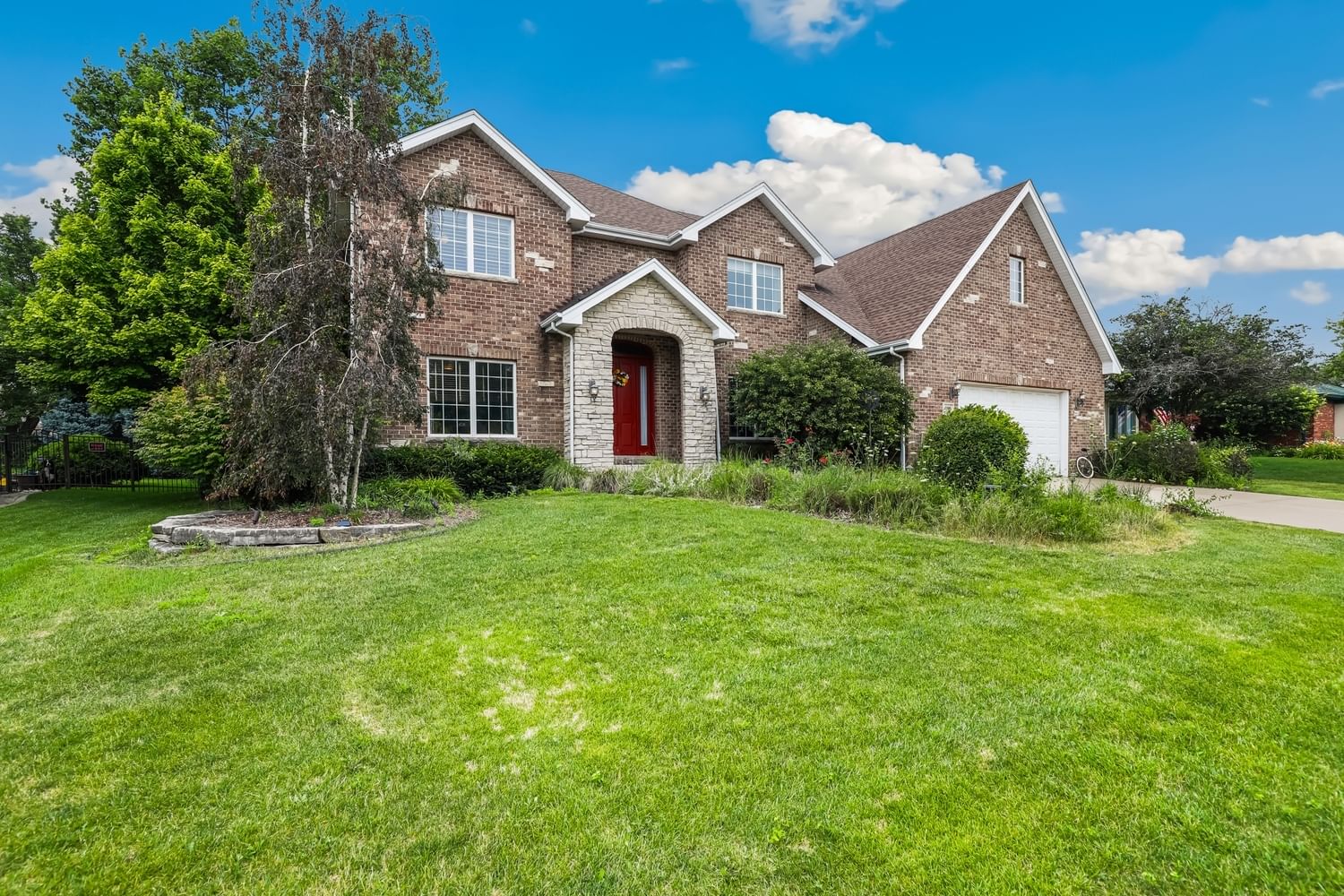 10981 Pioneer Trail, Frankfort, IL 60423 — exterior view