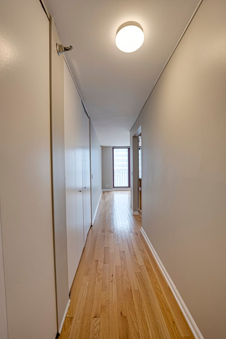200 N Dearborn Street #1601, Chicago, IL 60601 — exterior view