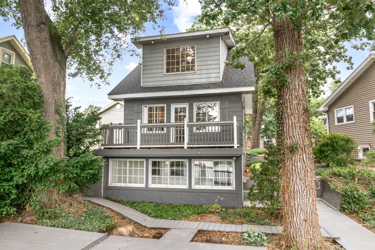 176 Riverside Island Drive, Fox Lake, IL 60020 — exterior view