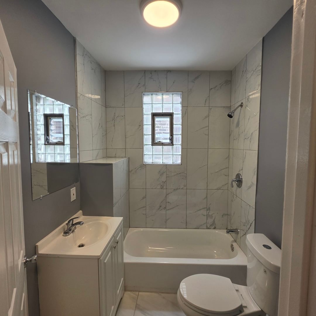6520 S Talman Avenue, Chicago, IL 60629 — living view