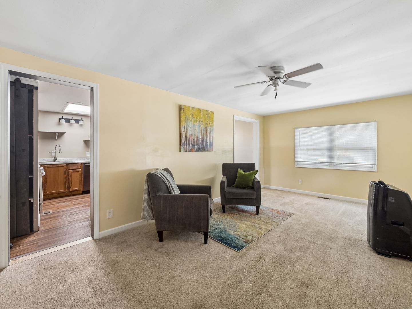 209 Melbrooke Road, Elgin, IL 60123 — living view