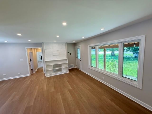 7141 Wolf Road, Indian Head Park, IL 60525 — exterior view