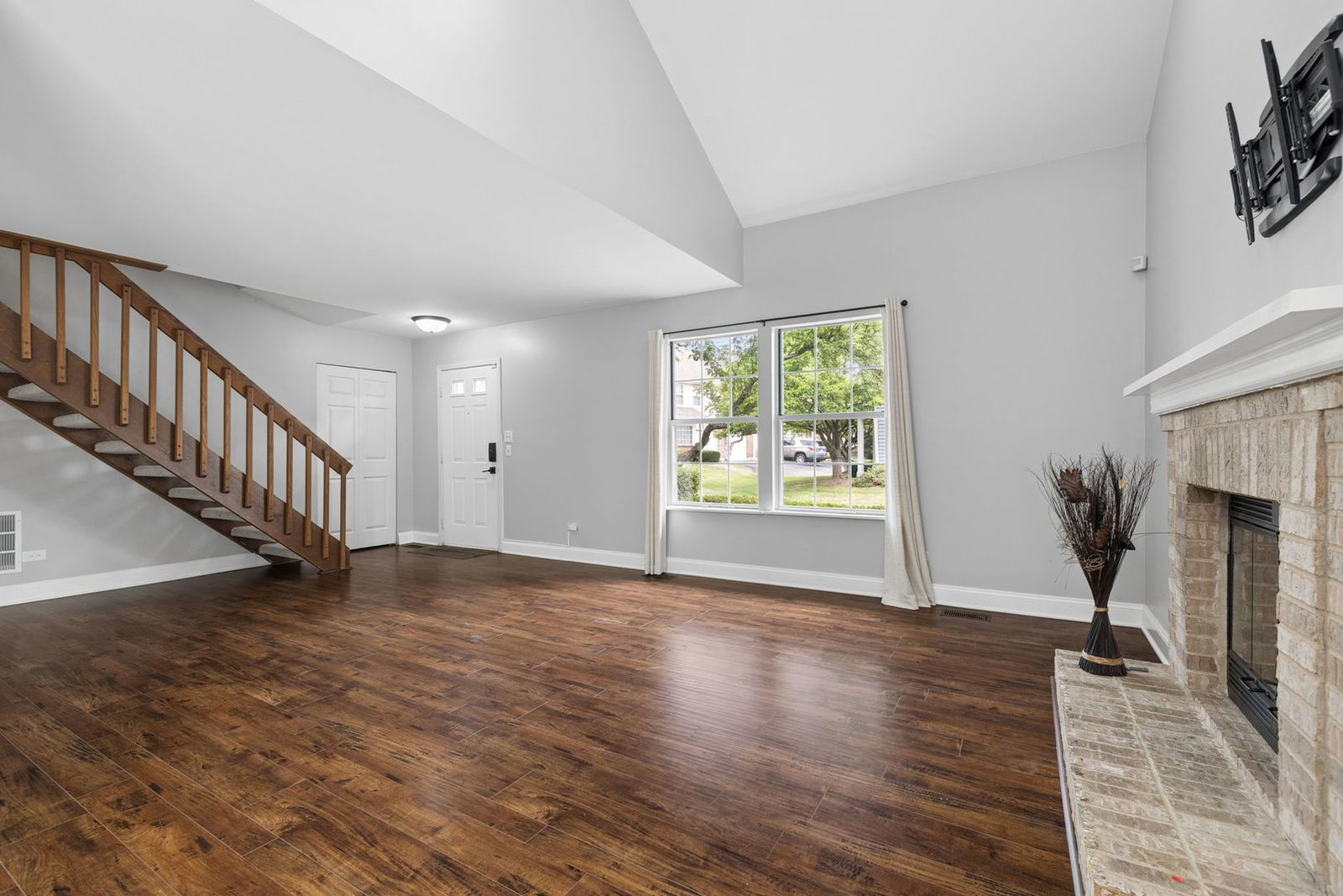 97 Cammeron Court, Aurora, IL 60504 — exterior view