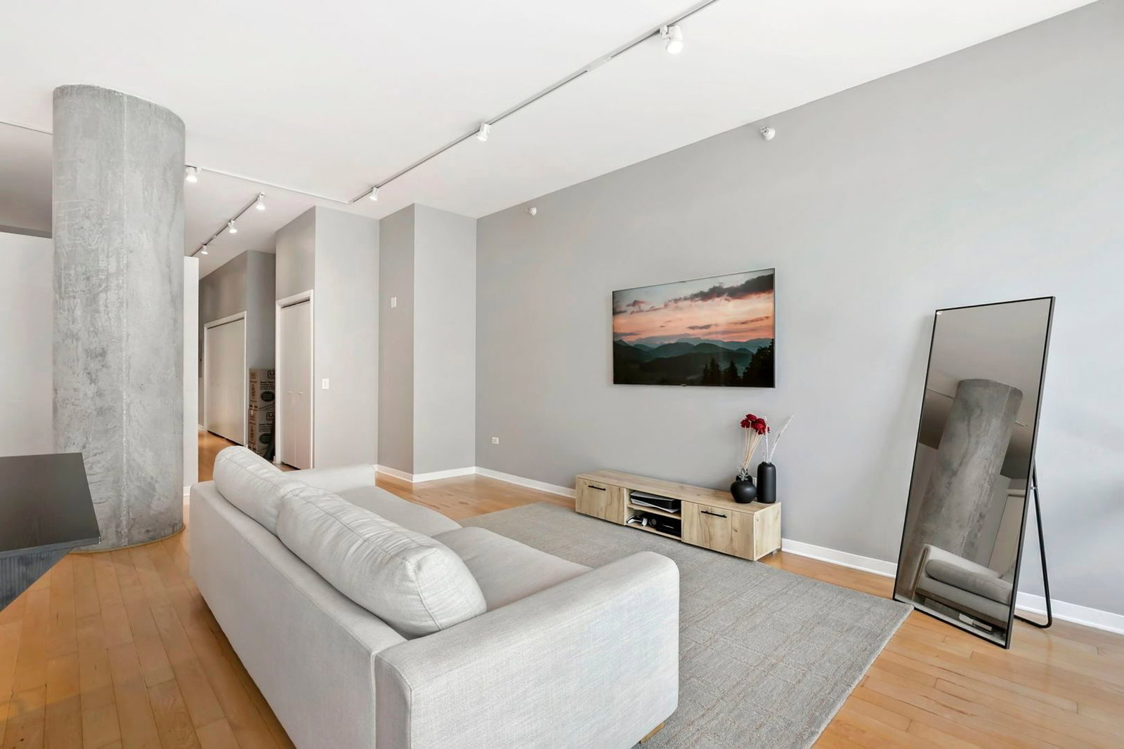 860 W Blackhawk Street #303, Chicago, IL 60642 — exterior view