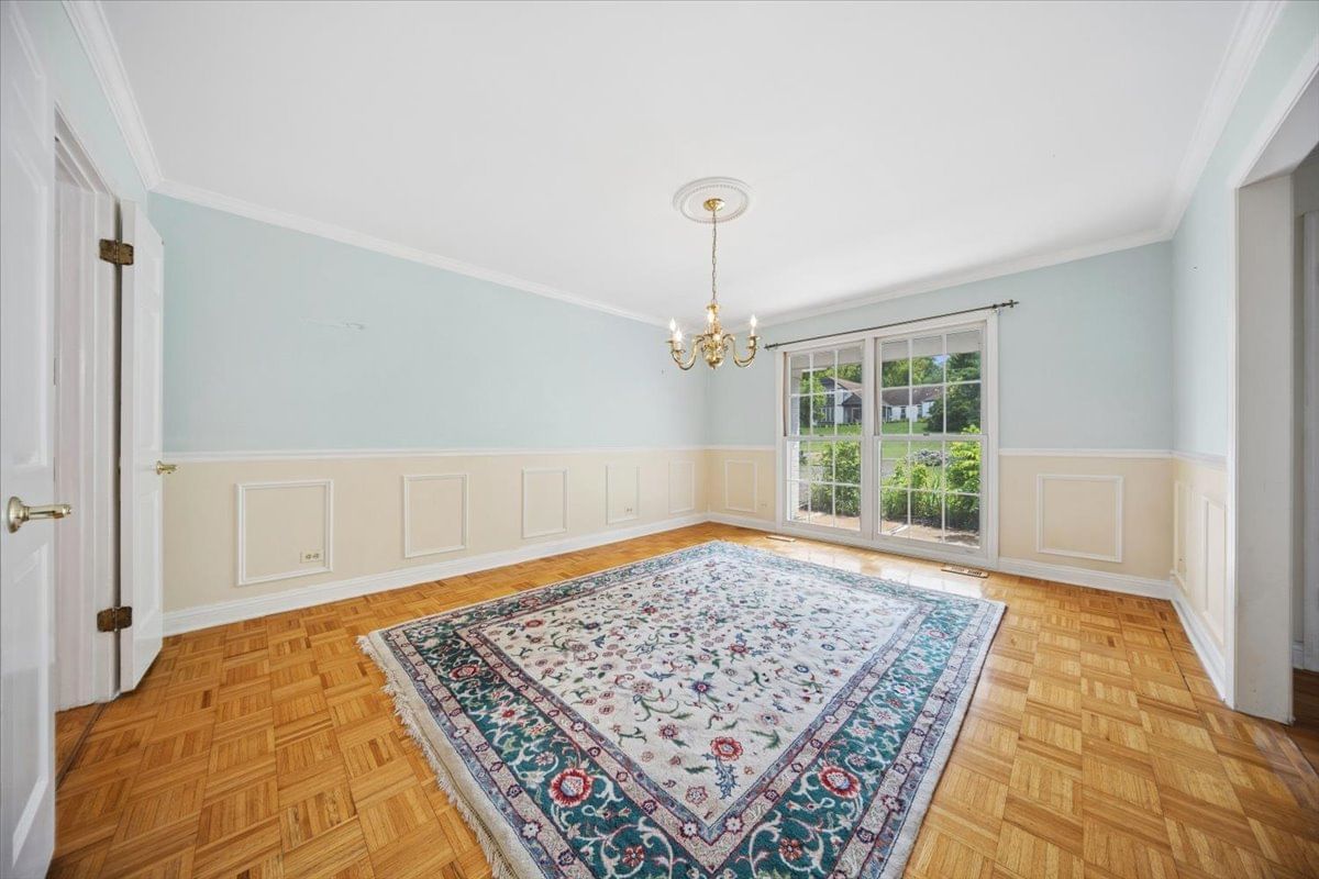 132 Wagon Wheel Lane, Barrington, IL 60010 — kitchen view