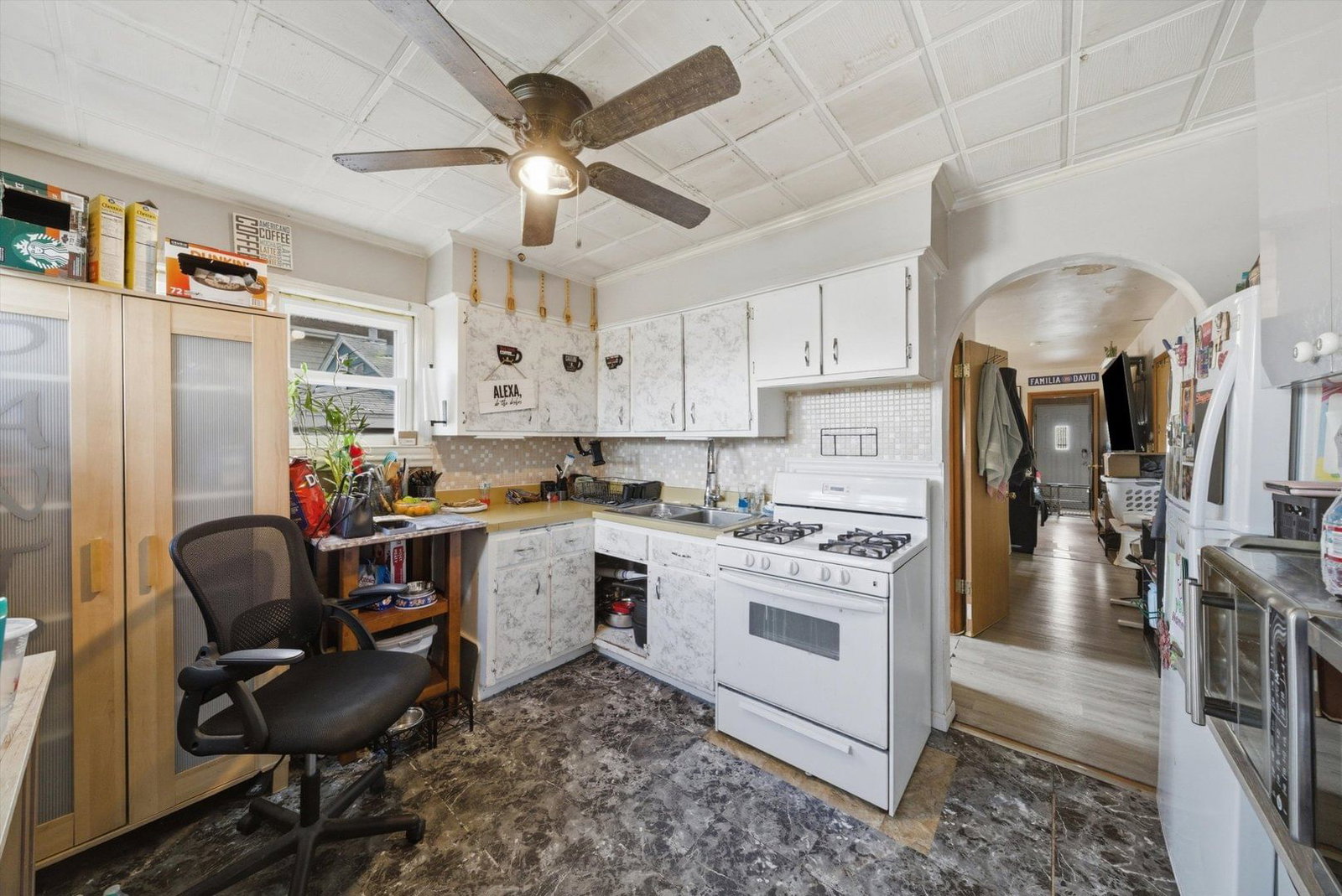 3607 S 55th Court, Cicero, IL 60804 — living view