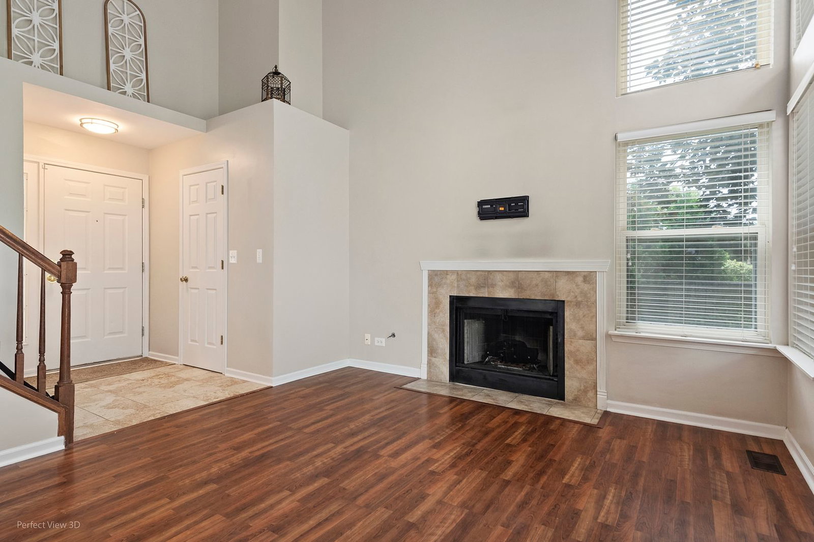 220 Lexington Lane, Grayslake, IL 60030 — kitchen view