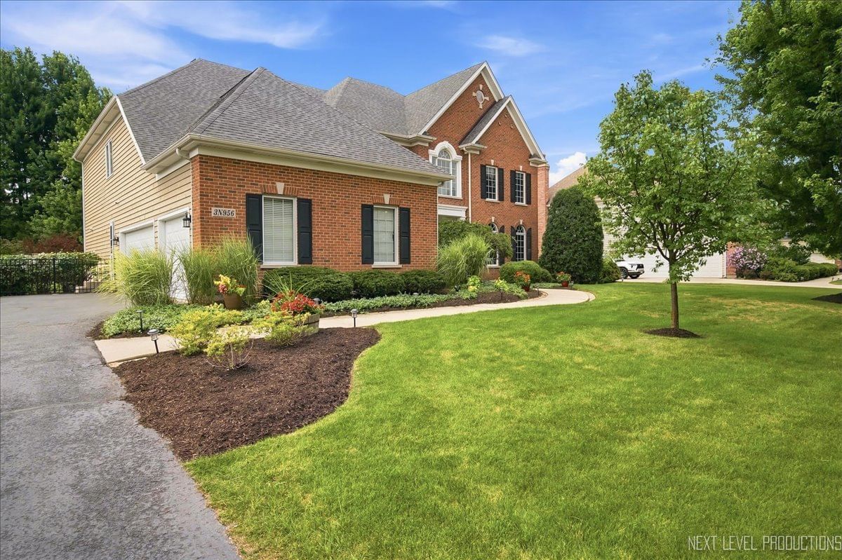 3N956 Walt Whitman Road, St. Charles, IL 60175 — exterior view