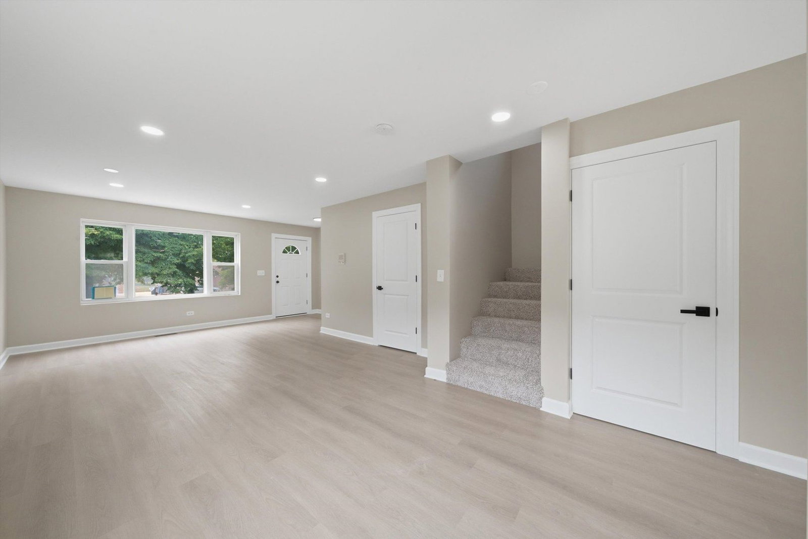 3343 S Michigan Avenue, Chicago, IL 60616 — kitchen view