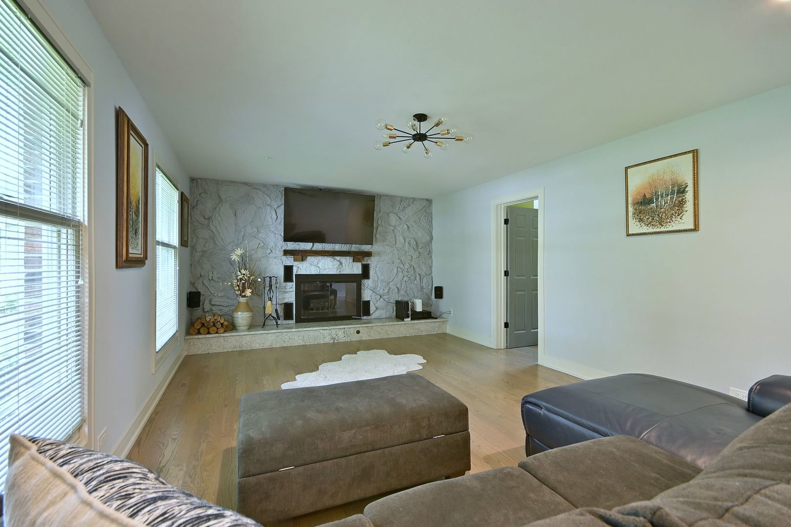 17515 W Winnebago Drive, Grayslake, IL 60030 — kitchen view