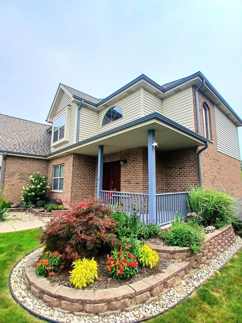14335 S Surrey Court, Homer Glen, IL 60491 — exterior view