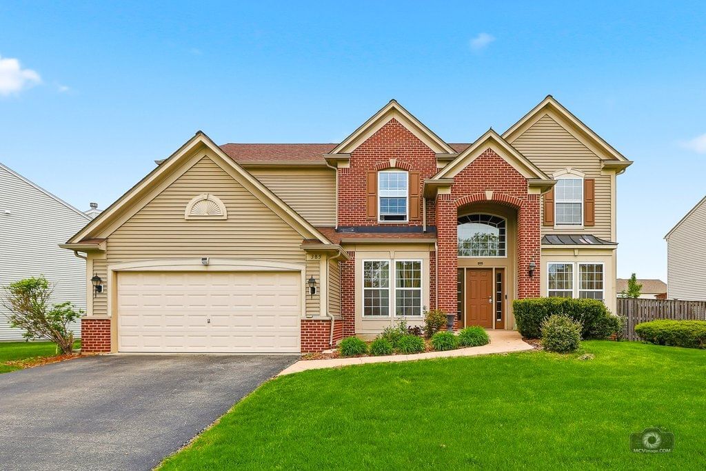385 Marshall Ash Street, Bolingbrook, IL 60490 — kitchen view