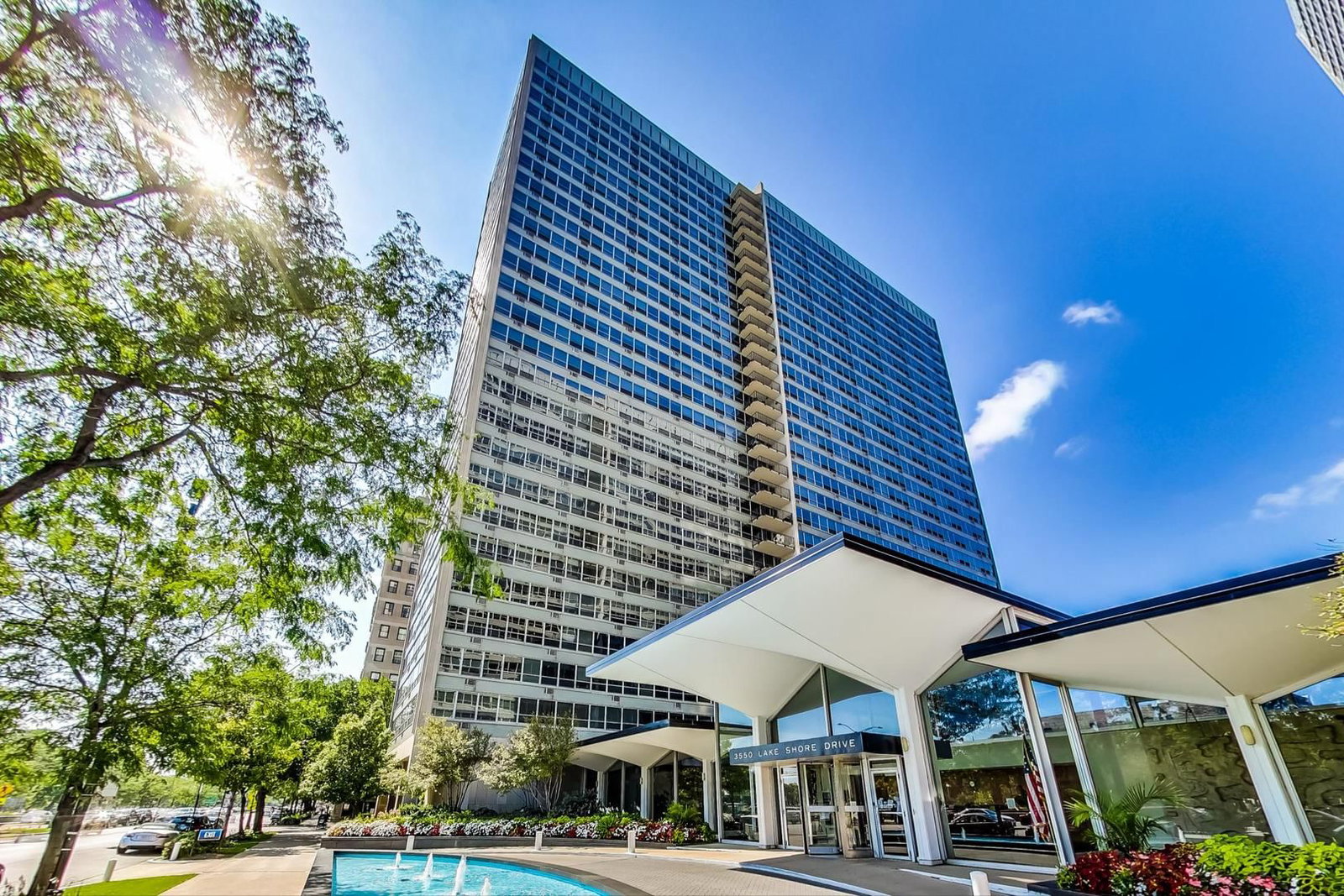 3550 N Lake Shore Drive #2707, Chicago, IL 60657 — exterior view