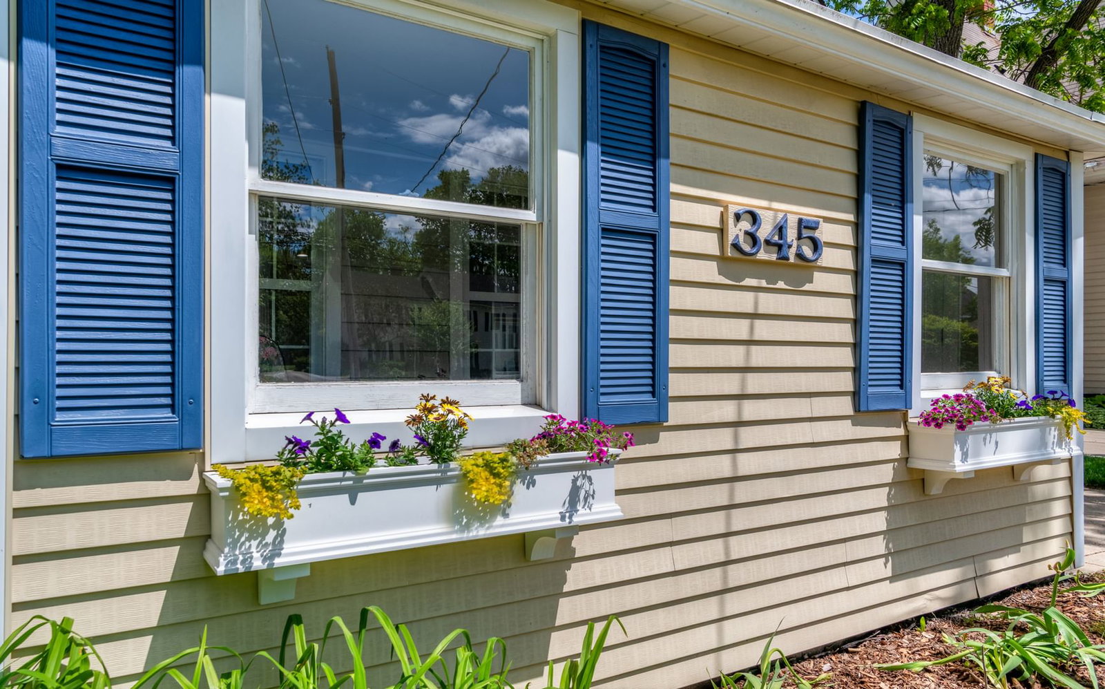 345 Main Street, Batavia, IL 60510 — exterior view