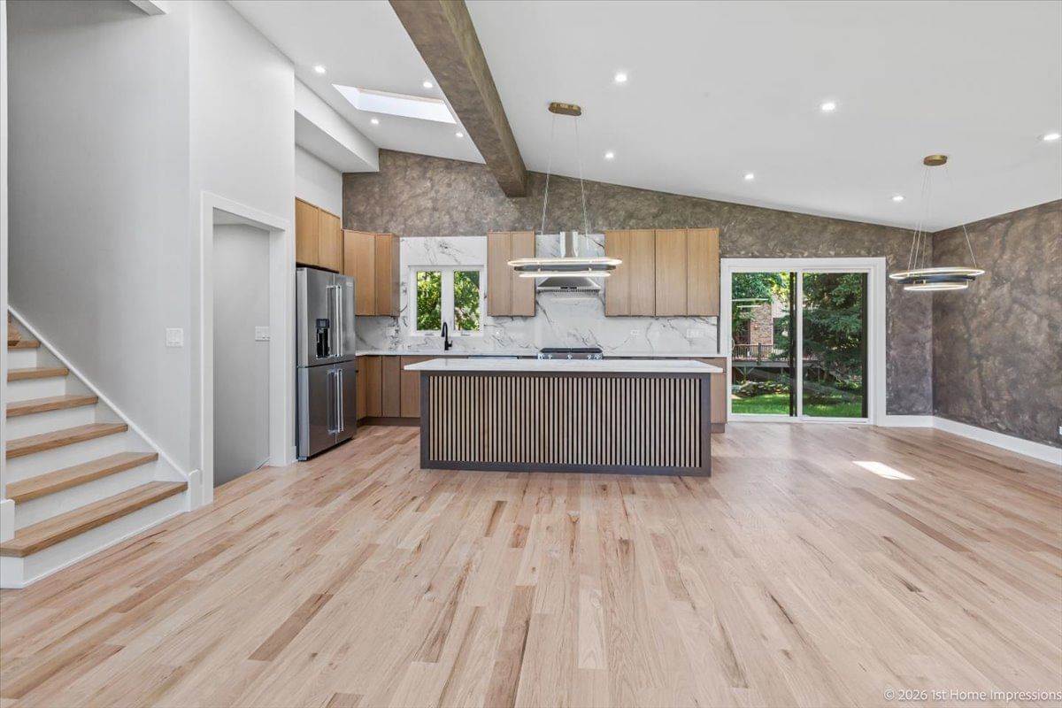 9039 Windsor Drive, Palos Hills, IL 60465 — kitchen view