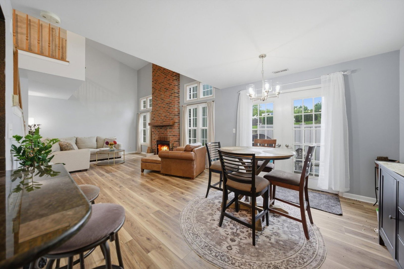 125 S Atherton Court, Bloomingdale, IL 60108 — kitchen view