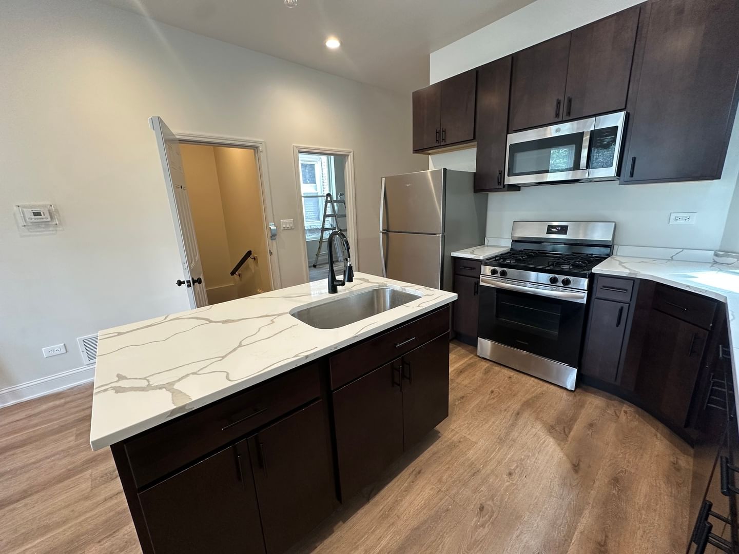 6613 S Vernon Avenue #2, Chicago, IL 60637 — exterior view