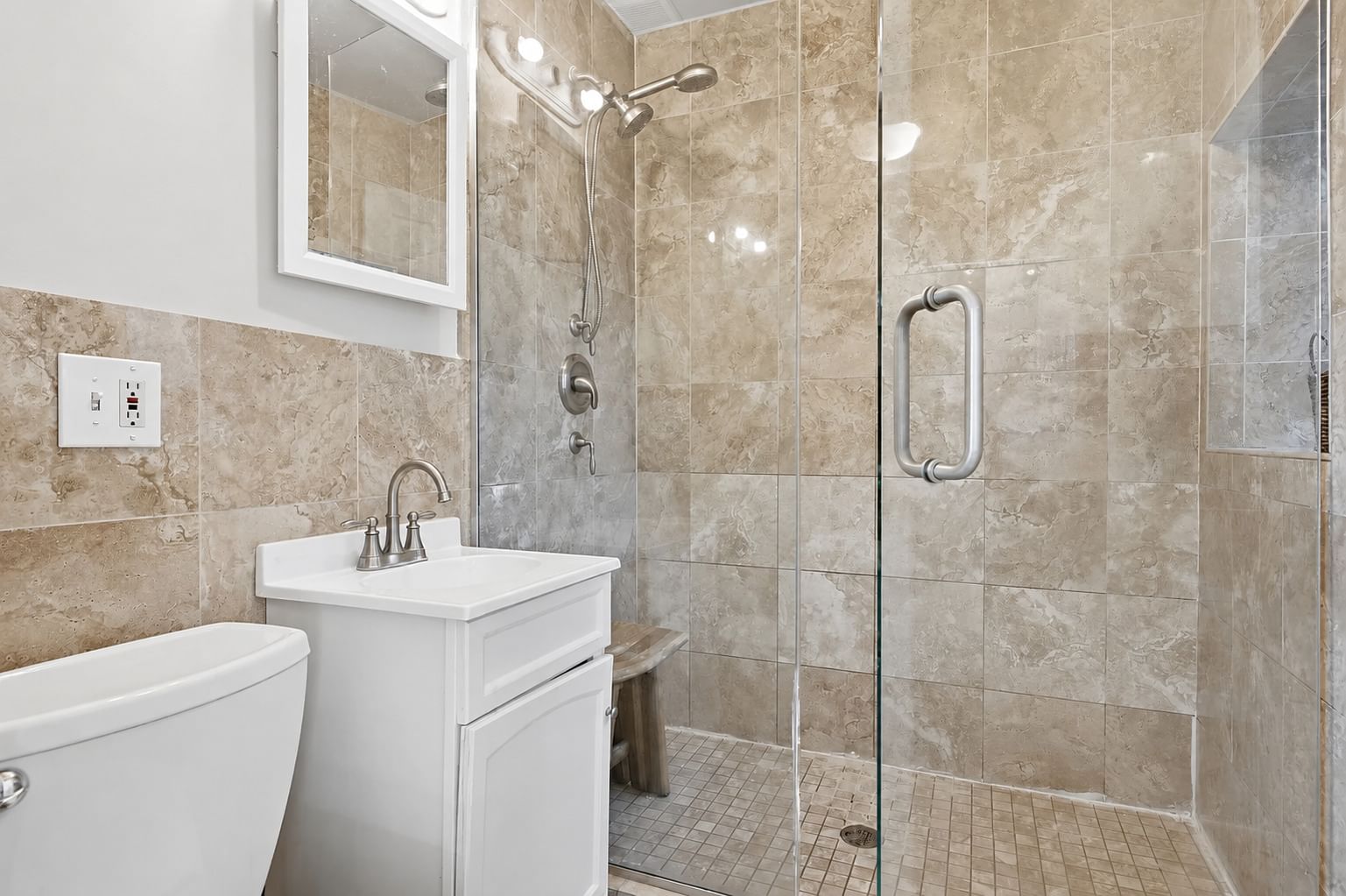 4159 W Fullerton Avenue #2, Chicago, IL 60639 — bedrooms view