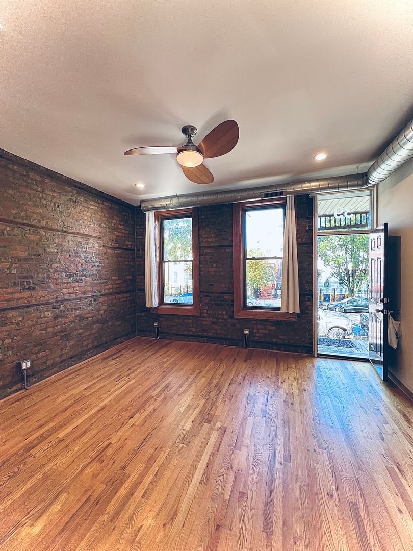 1639 W 21st Place #1, Chicago, IL 60608 — exterior view