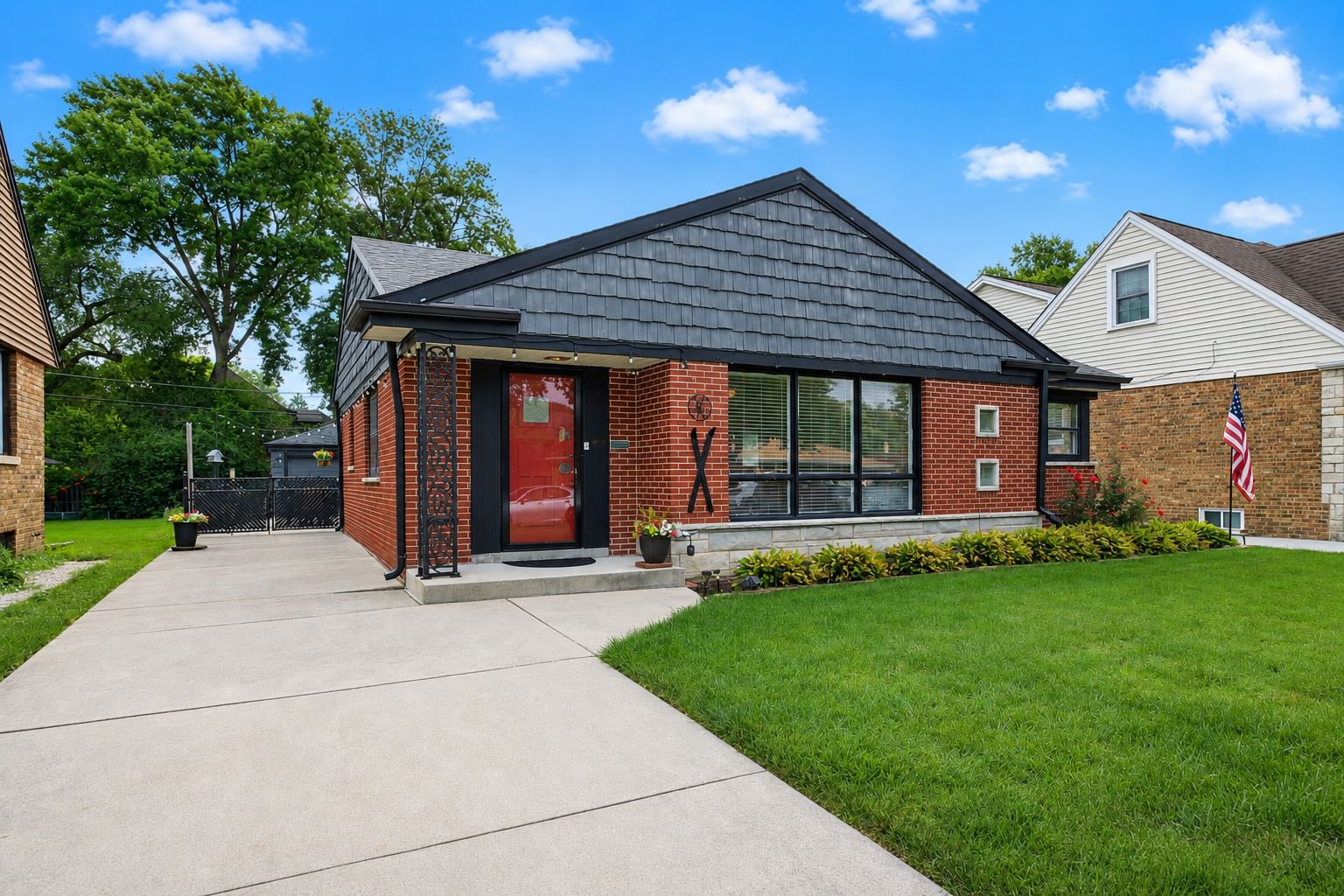 237 N Hamlin Avenue, Park Ridge, IL 60068 — exterior view
