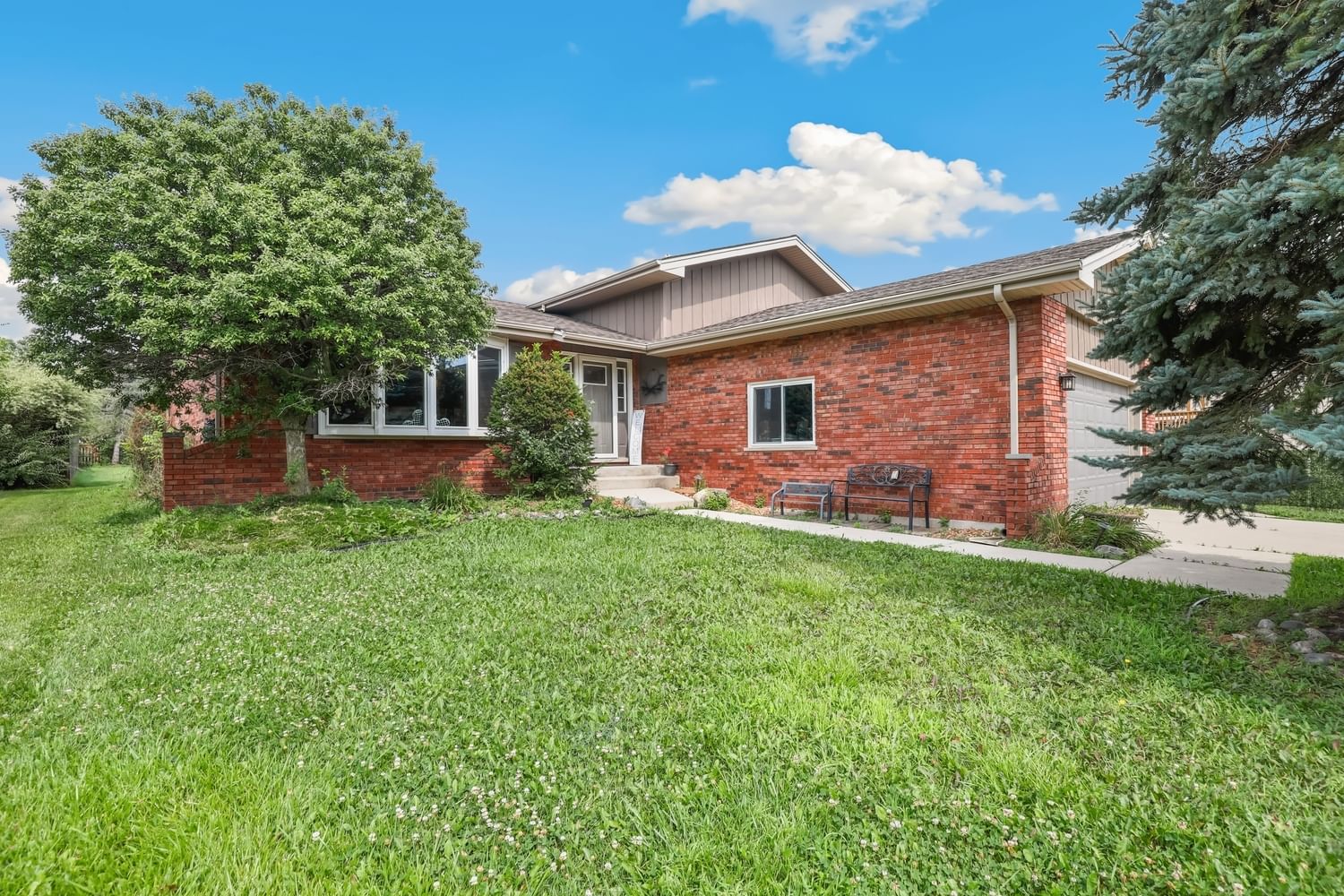 17042 Lockwood Avenue, Oak Forest, IL 60452 — exterior view