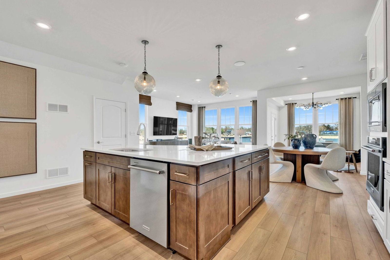 131 Weirich Way #79004, Batavia, IL 60510 — kitchen view