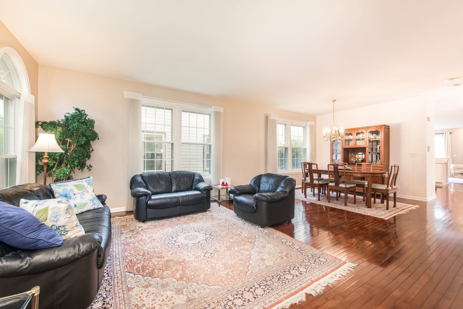 104 Brickton Place, Park Ridge, IL 60068 — kitchen view