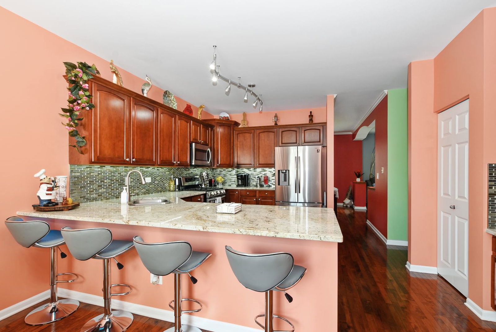 9418 Albany Court, Orland Park, IL 60467 — kitchen view