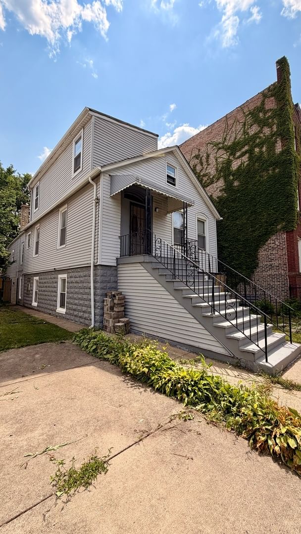 5747 W Superior Street, Chicago, IL 60644 — exterior view