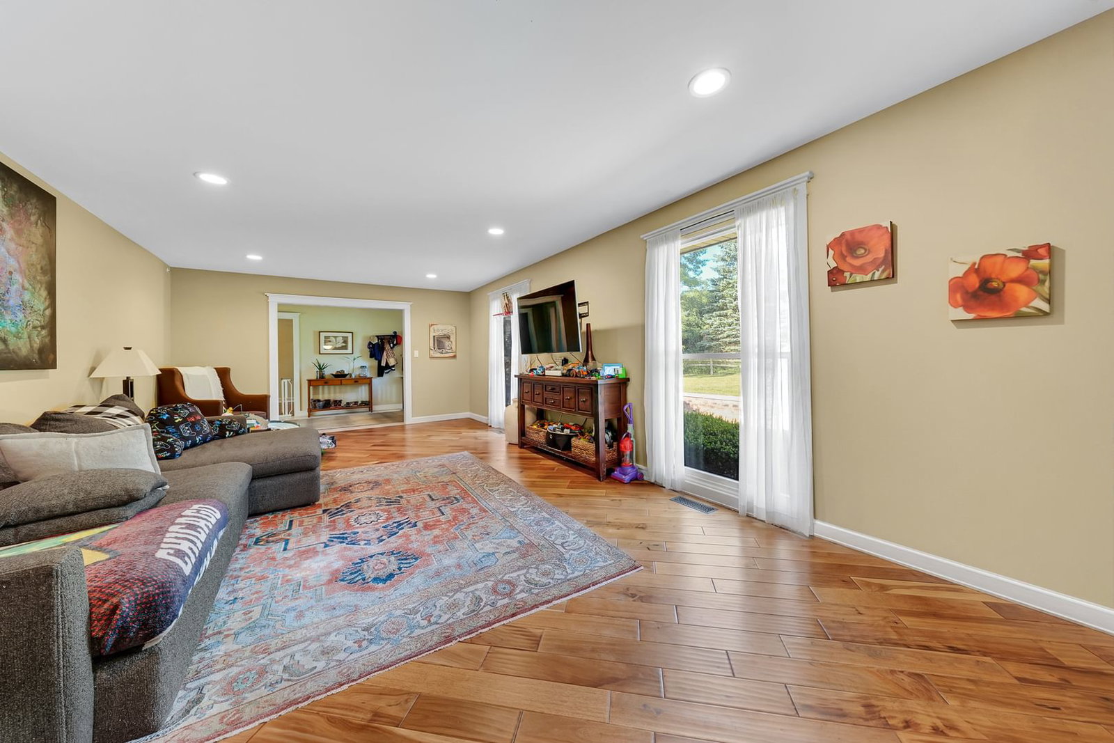 1891 N St Marys Road, Green Oaks, IL 60048 — kitchen view