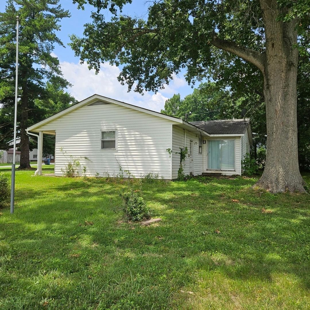 2700 Jamison Boulevard, Mt Vernon, IL 62864 — kitchen view