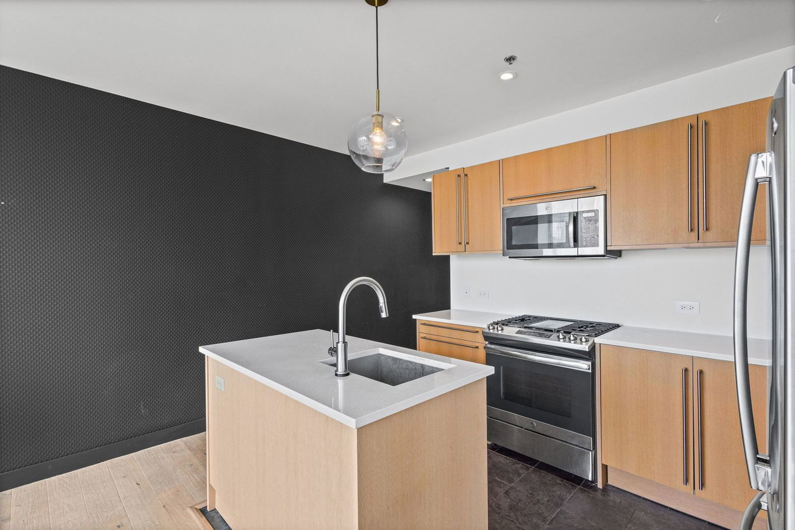 510 W Erie Street #1303, Chicago, IL 60654 — kitchen view