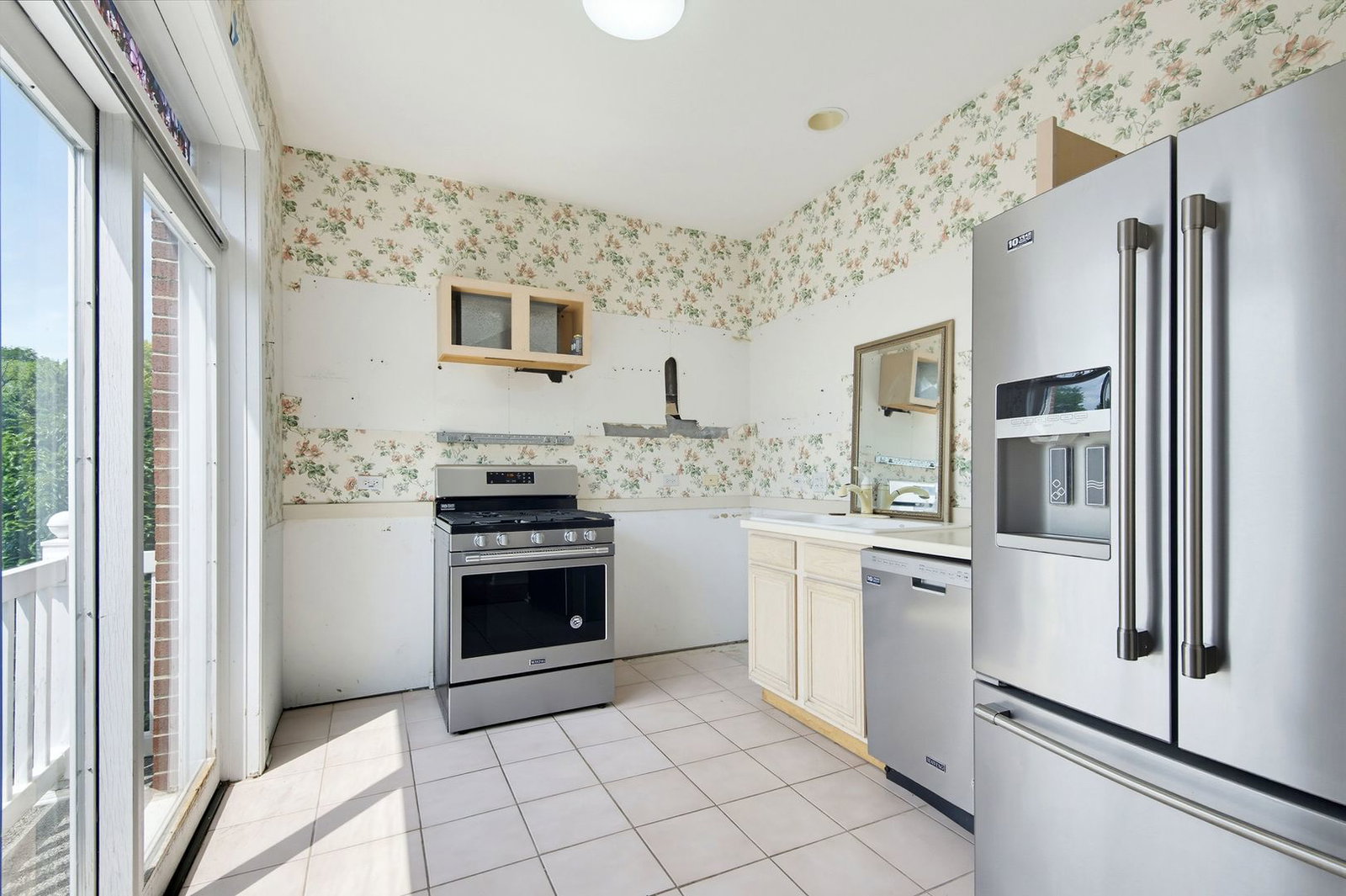 1228 Depot Street #2-D, Glenview, IL 60025 — kitchen view