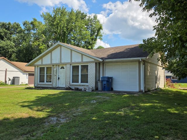 1351 Madira Way, Carbondale, IL 62901 — exterior view