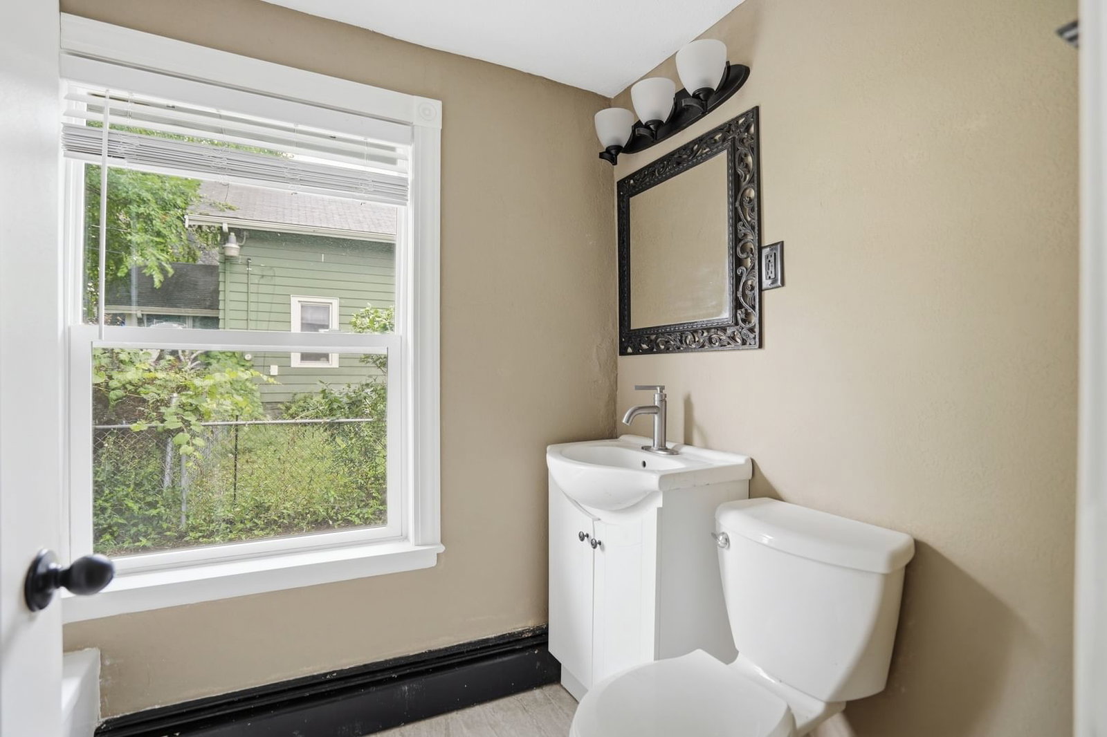 2817 19th Street, East Moline, IL 61244 — living view